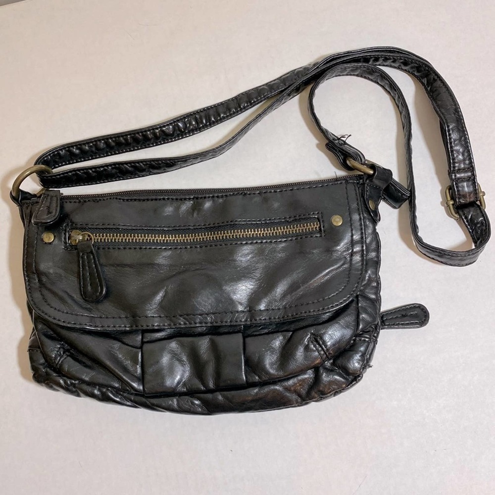 Bueno Black Soft Leather Crossbody Bag Lots Of Pockets Great Condition